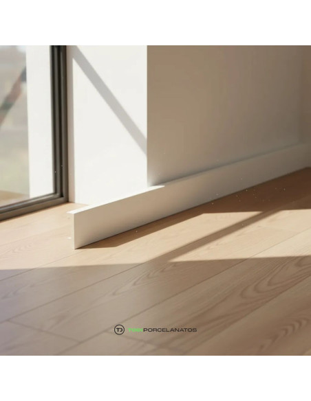 Zócalo Atrim Wing Eps Blanco 58mm x 14mm x 2,5m (2336)